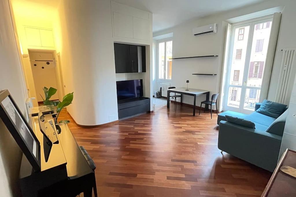 "Iris" Milano Lunigiana In Stazione Centrale Apartment Exterior photo